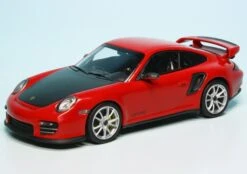 Minichamps Porsche 911 GT2 RS (997/2) (2010)