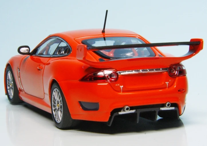 Minichamps Jaguar XKR GT3 Coupé (2008) 6 Minichamps Jaguar XKR GT3 Coupé (2008) – Bild 6