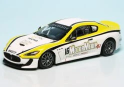 Minichamps Maserati GranTurismo MC GT4 Rennwagen "Trofeo Gran Turismo MC 2010"