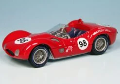 Minichamps Maserati Tipo 61 Birdcage Rennwagen "LA Times/Mirror GP For Sports Cars Riverside 1960"