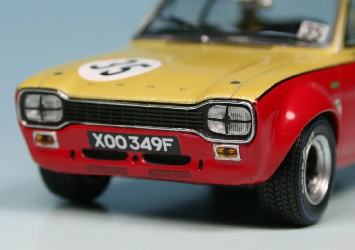 Minichamps Ford Escort I TC Team Alan Mann Racing "ADAC Tourenwagen GP Nürburgring 1968" 3 Minichamps Ford Escort I TC Team Alan Mann Racing "ADAC Tourenwagen GP Nürburgring 1968" – Bild 3