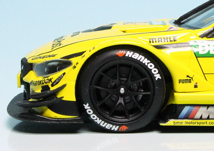 Minichamps BMW M4 DTM Rennwagen (F92) "Deutsche Post AG" Team MTEK "DTM 2014" 4 Minichamps BMW M4 DTM Rennwagen (F92) "Deutsche Post AG" Team MTEK "DTM 2014" – Bild 4