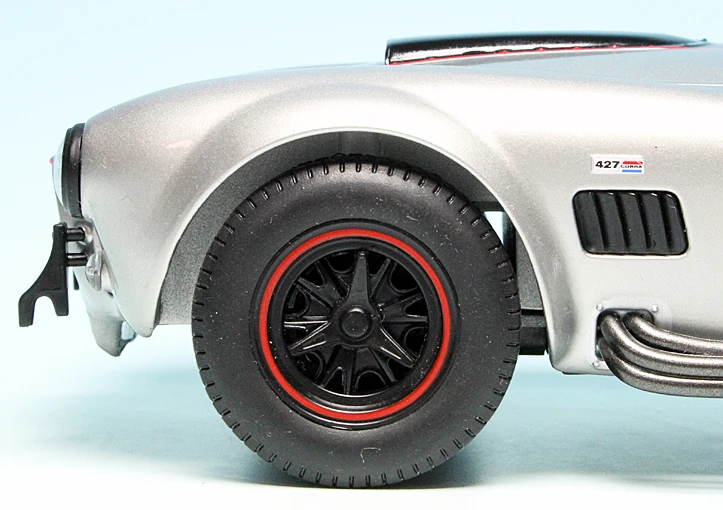 Solido Shelby AC Cobra 427 MKII (1965) 4 Solido Shelby AC Cobra 427 MKII (1965) – Bild 4