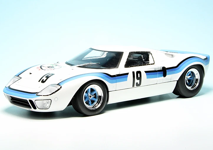 Solido Ford GT40 MKI (1968) 1 Solido Ford GT40 MKI (1968)