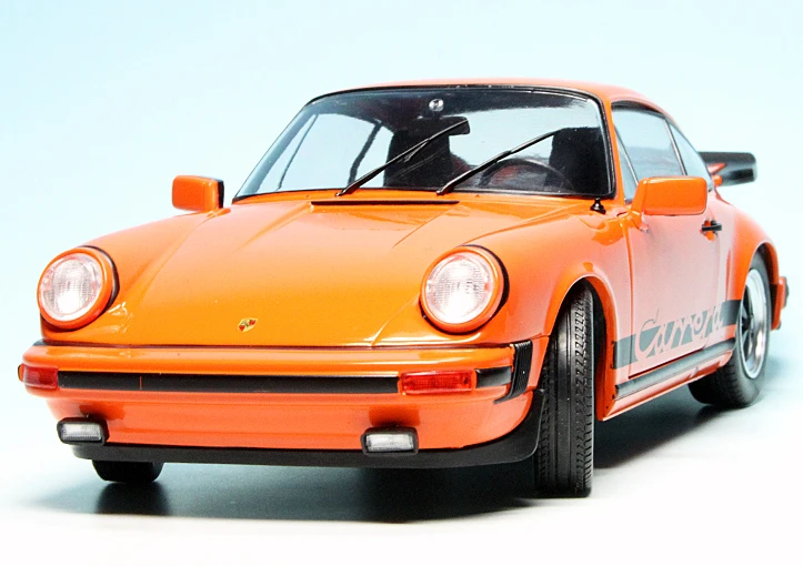 Solido Porsche 911 Carrera 3.0 Coupé (1984) 3 Solido Porsche 911 Carrera 3.0 Coupé (1984) – Bild 3