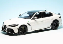 Solido Alfa Romeo Giulia GTA (2022)
