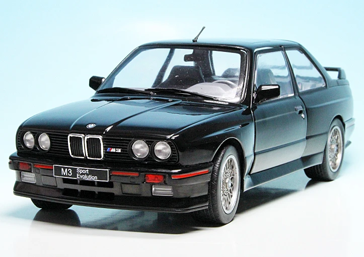 Solido BMW M3 Sport Evo (E30) (1990) 3 Solido BMW M3 Sport Evo (E30) (1990) – Bild 3