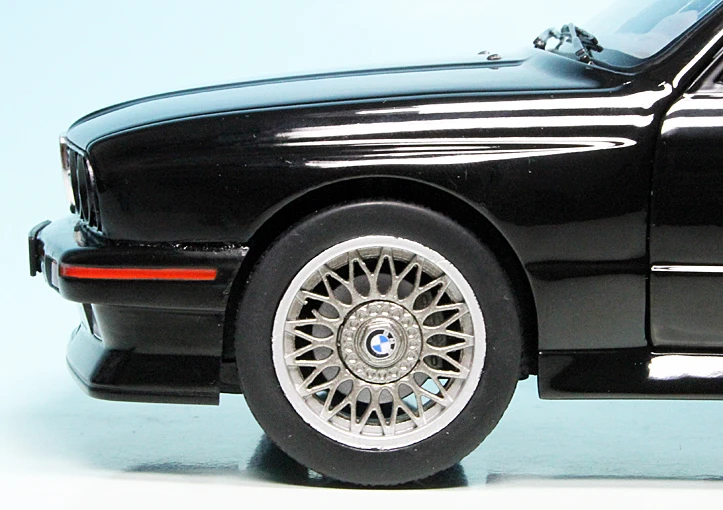 Solido BMW M3 Sport Evo (E30) (1990) 4 Solido BMW M3 Sport Evo (E30) (1990) – Bild 4