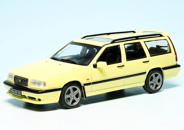 Solido Volvo 850 T5-R Kombi (1994) 1 Solido Volvo 850 T5-R Kombi (1994)