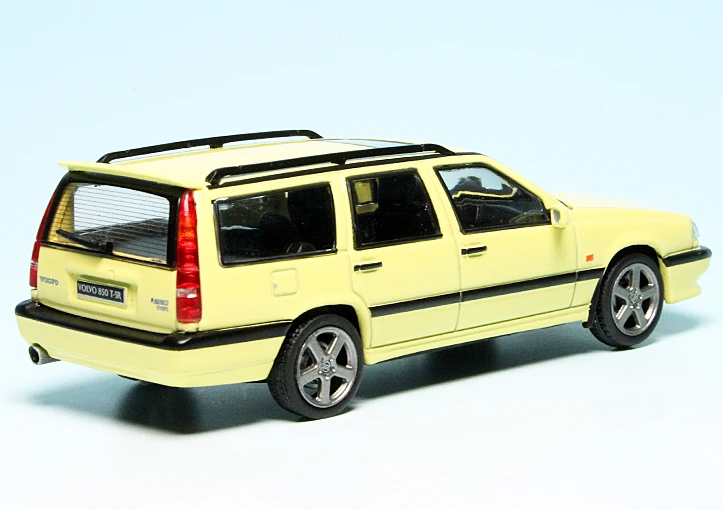 Solido Volvo 850 T5-R Kombi (1994) 2 Solido Volvo 850 T5-R Kombi (1994) – Bild 2