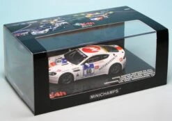Minichamps Aston Martin V8 Rennwagen Team Bratke Motorsport "ADAC 24h Nürburgring 2010" -Modellwagen Verkauf 437101360 Minichamps Aston Martin V8 Rennwagen Team Bratke Motorsport ADAC 24h Nrburgring 20 z7