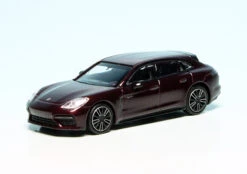 Minichamps Porsche Panamera Turbo S E-hybrid Sport Turismo (2018)