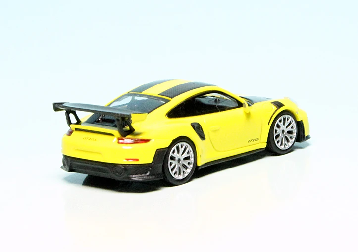Minichamps Porsche 911 GT2 RS (991/2) (2018) 2 Minichamps Porsche 911 GT2 RS (991/2) (2018) – Bild 2