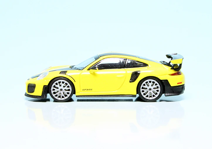 Minichamps Porsche 911 GT2 RS (991/2) (2018) 4 Minichamps Porsche 911 GT2 RS (991/2) (2018) – Bild 4