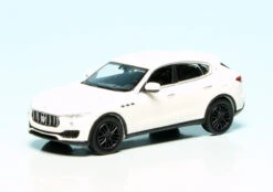 Minichamps Maserati Levante (2018)