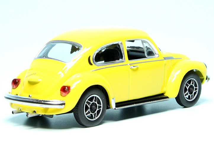 Minichamps VW Käfer 1303 (1974) 2 Minichamps VW Käfer 1303 (1974) – Bild 2