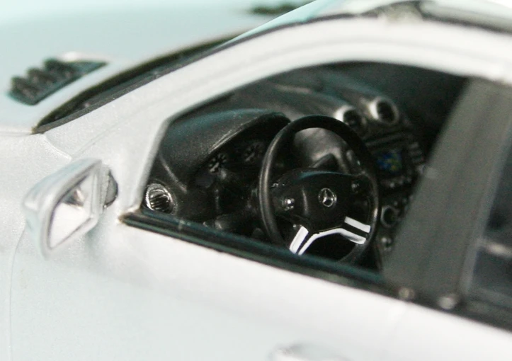 Minichamps Mercedes Benz ML63 AMG (W164) (2008) "Mercedes Benz Werbemodell" 5 Minichamps Mercedes Benz ML63 AMG (W164) (2008) "Mercedes Benz Werbemodell" – Bild 5