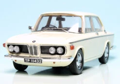 AutoCult BMW 2004 M (RHD) (1973) (Südafrika/Deutschland) 9 AutoCult BMW 2004 M (RHD) (1973) (Südafrika/Deutschland) -Modellwagen Verkauf ac05022 autocult bmw 2004 m rhd 1973 suedafrikadeutschland 2