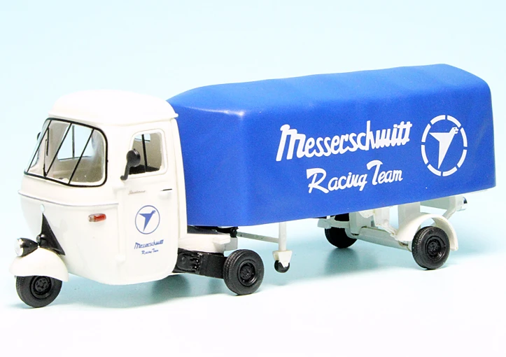 AutoCult Piaggio Ape Pentaro Renntransporter (1961) (USA) "Messerschmitt Racing Team" 1 AutoCult Piaggio Ape Pentaro Renntransporter (1961) (USA) "Messerschmitt Racing Team"