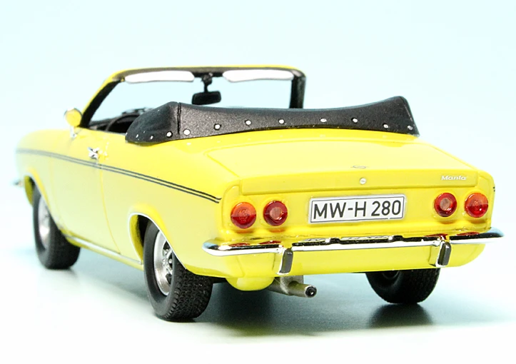 AutoCult Opel Manta A Cabriolet Karmann (1971) (Deutschland) 6 AutoCult Opel Manta A Cabriolet Karmann (1971) (Deutschland) – Bild 6