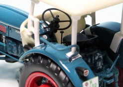 AutoCult Hanomag Perfekt 400 Traktor (1963) (Deutschland) -Modellwagen Verkauf ac90081 autocult hanomag perfekt 400 traktor 1963 deutschland 4