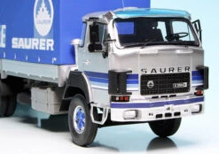 AutoCult Saurer D250 B Pritsche/Plane (1982) (Schweiz) "Saurer Ersatzteile" -Modellwagen Verkauf ac90144 autocult saurer d250 b pritscheplane 1982 schweiz saurer ersatzteile 4