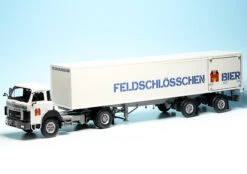 AutoCult Saurer D330 B Frontlenker Koffer-Sattelzug (Schweiz) "Feldschlösschen Bier"